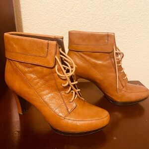 Naturalizer Brown Leather Lace-Up Boots